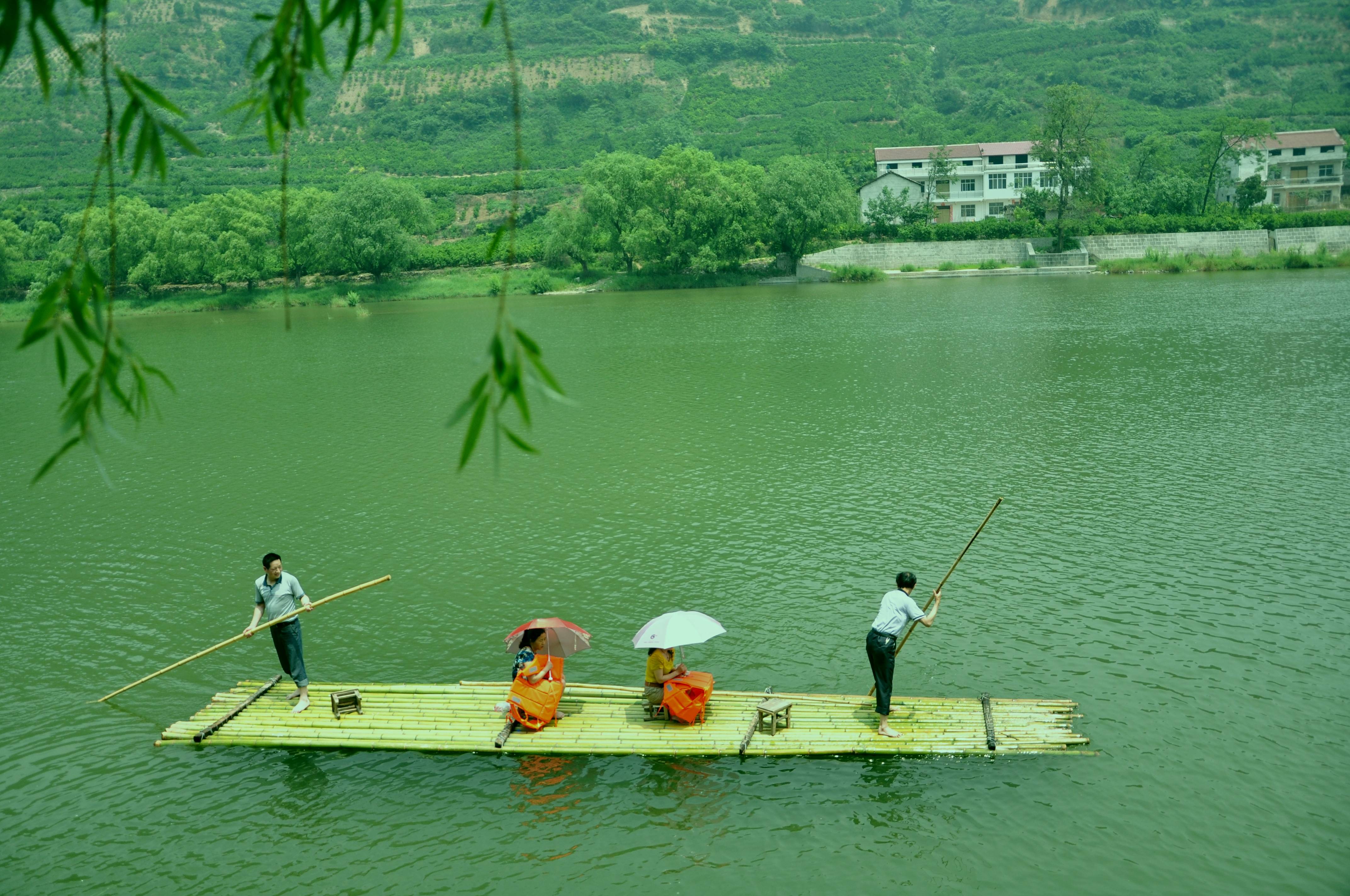 城固《湑水荡竹排》马建强摄 (1).jpg?v=1754770079940