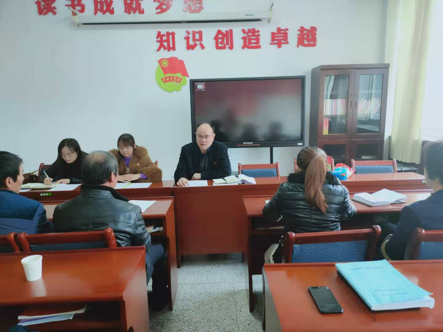 1.第3段后放的照片