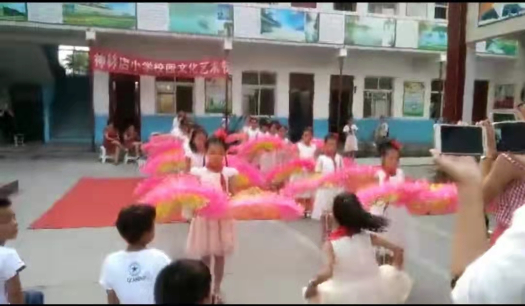 “六一”儿童节文艺汇演活动
