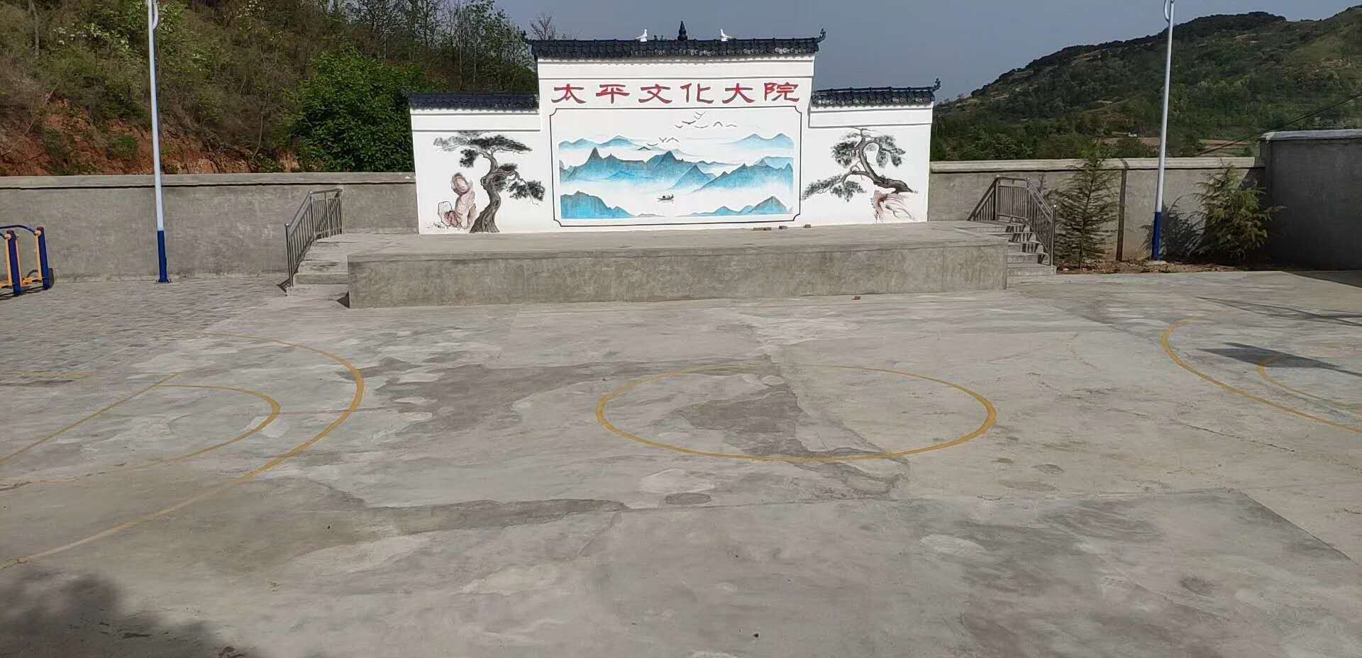 郑卢结对帮扶新建的东明镇太平村文化广场 郑卢结对帮扶新建的东明镇太平村文化广场.jpg