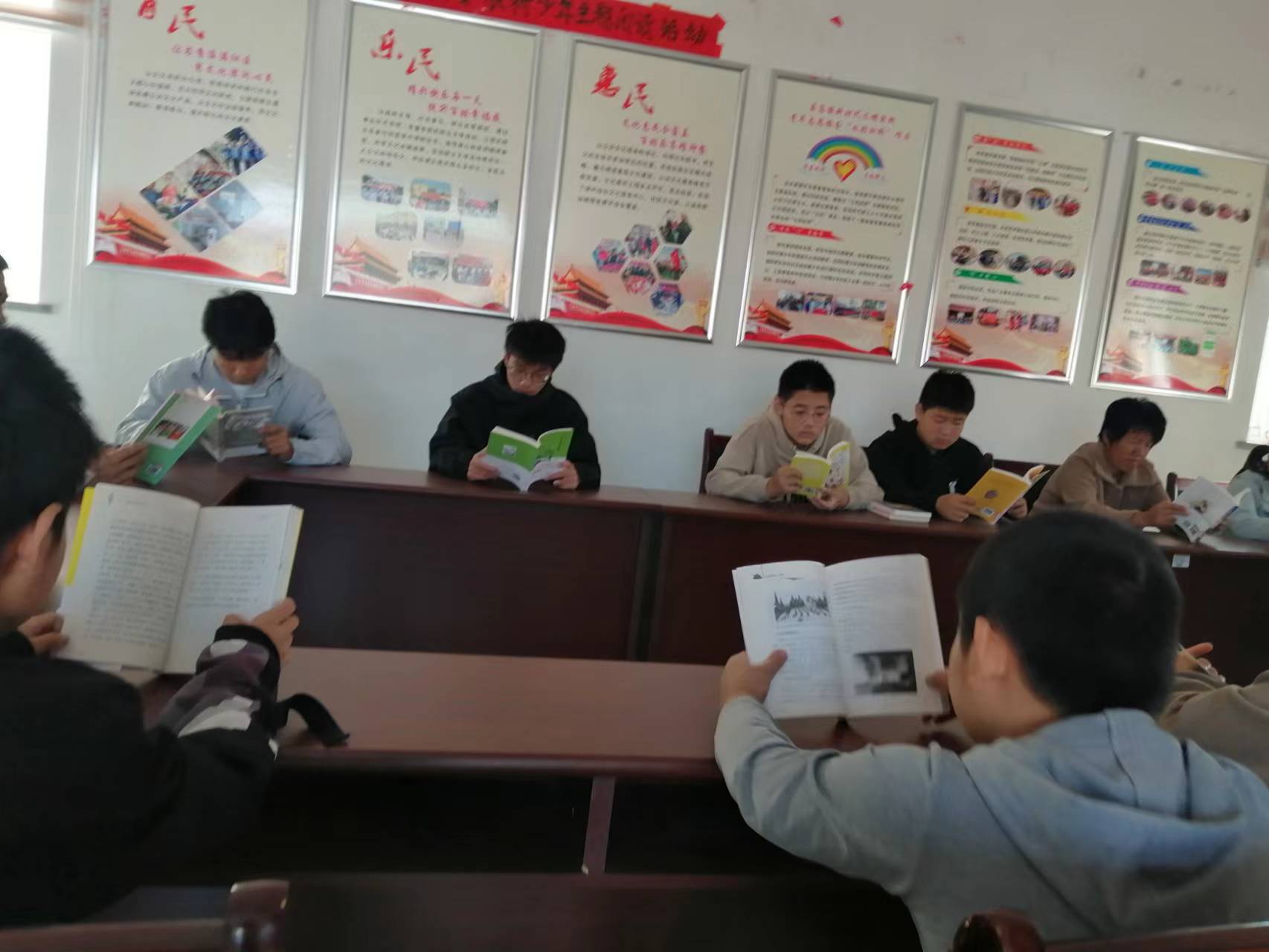 a891201270ead3e7860e13f7f5274d1.jpg