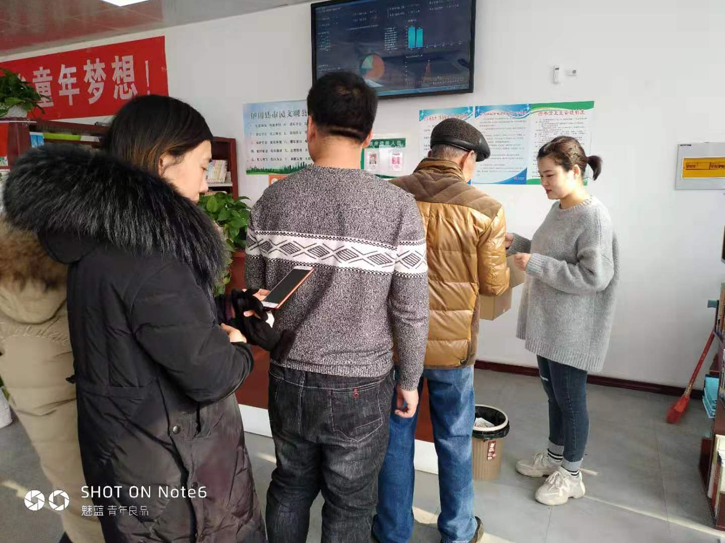 7b2408f24f448f4ac431b55ea87d857