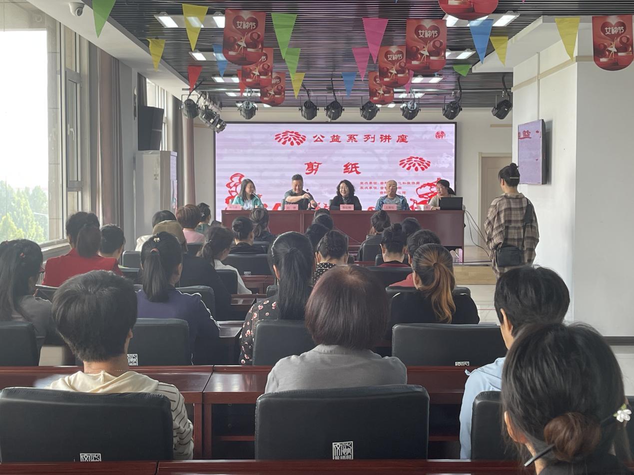 1695348383651_23141435