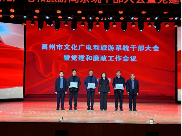 641d934790ec0843f3a464a33bc828c3 641d934790ec0843f3a464a33bc828c3png