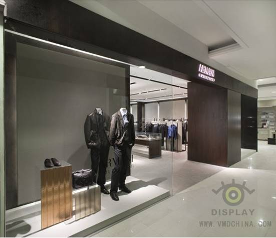 LD020210T 橱窗VP(ARMANI COLLEIONI).jpg
