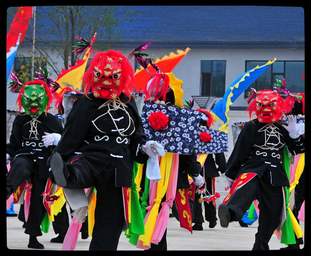 孟春娥:爱社表演