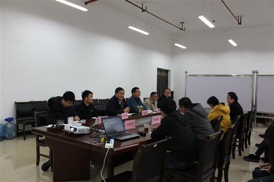 D:工作技术部需上传的资料?80307 图书馆资源建设与服务创新建言献策座谈会IMG_9444.JPG