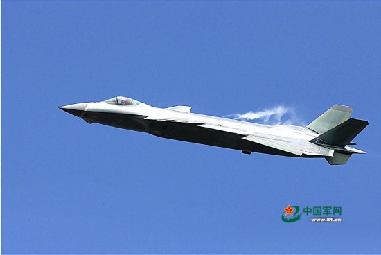 隐身技术的原理-亮相珠海航展的歼-20.jpg