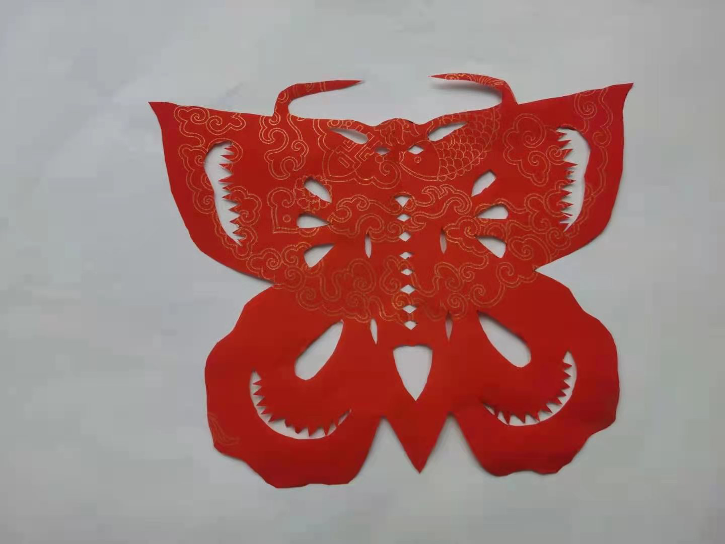 道德街 王昱婷《彩蝶飞舞》