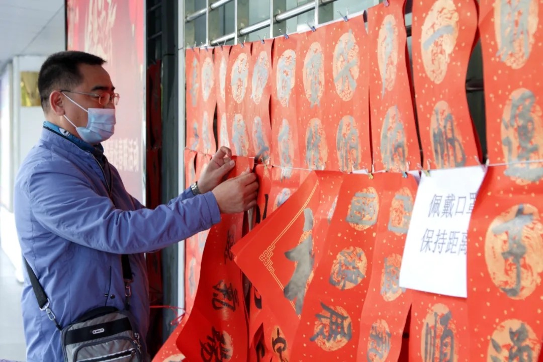 640.webp (11) 640.webp (11).jpg