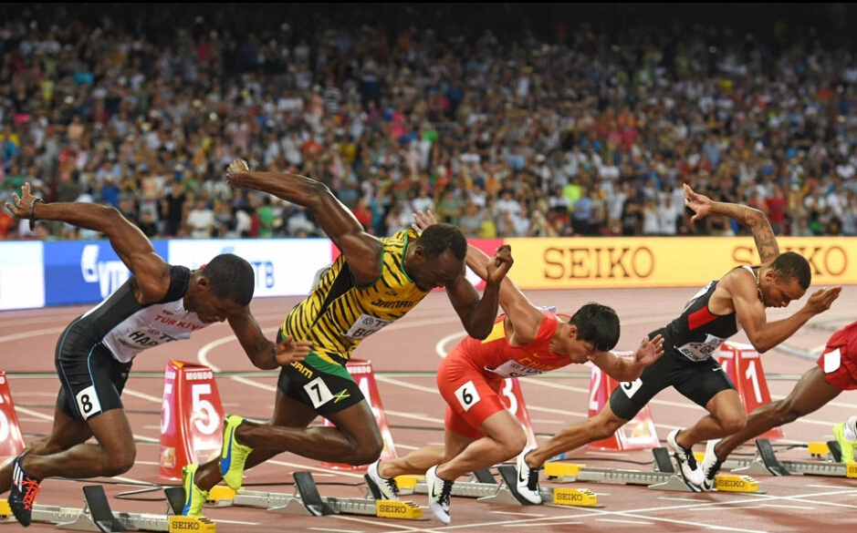 魔术、竞技、时装秀……智元“机器人奇妙夜”亮点多(图1)