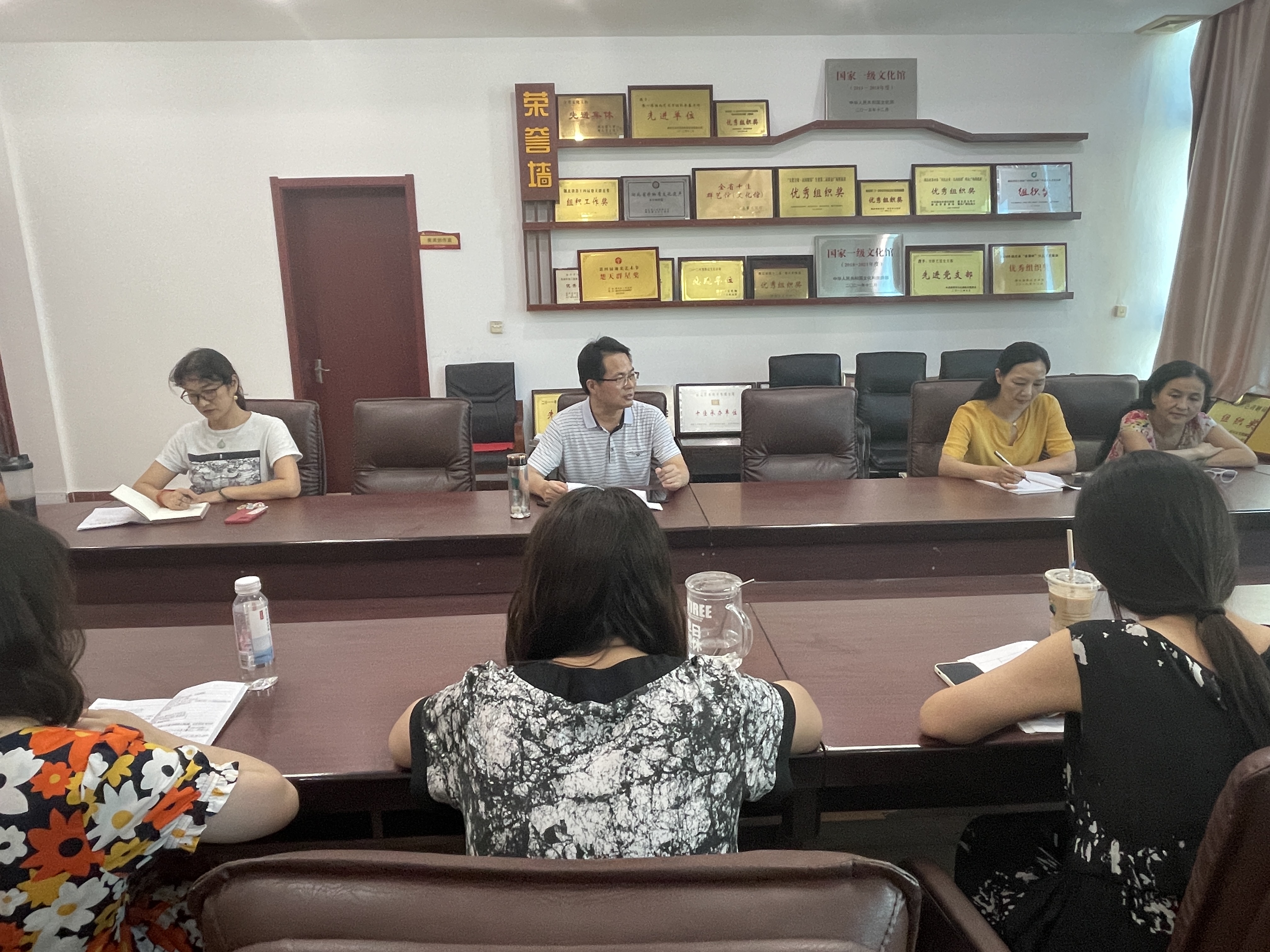 26ef190b29b643f1575ab730f4b1b09 26ef190b29b643f1575ab730f4b1b09.jpg