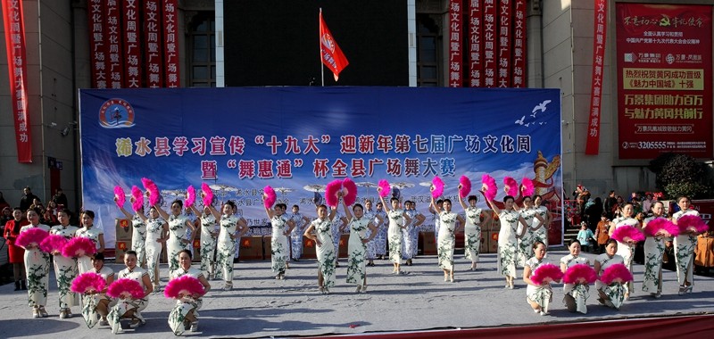 1.旗袍走秀_副本