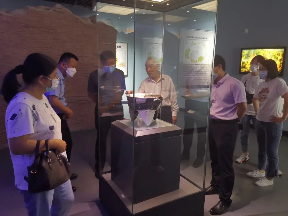 c7fbb9163bedcd8ca22c6a5334d700d8 c7fbb9163bedcd8ca22c6a5334d700d8.jpg