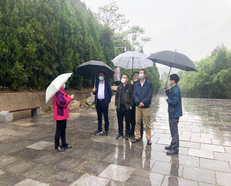 同济大学专家组调研1 同济大学专家组调研1.jpg