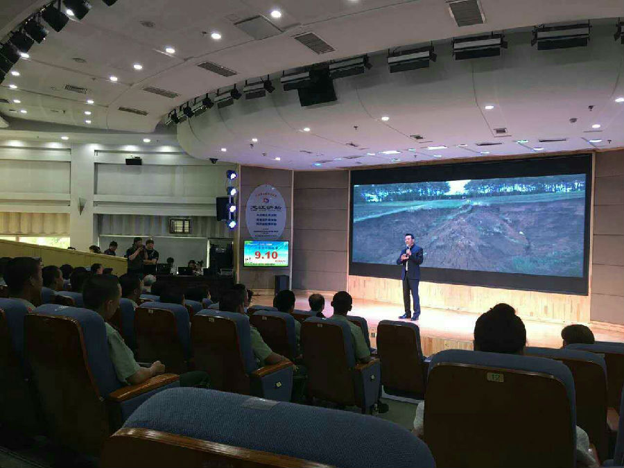 4 4.jpg?v=1764964109436