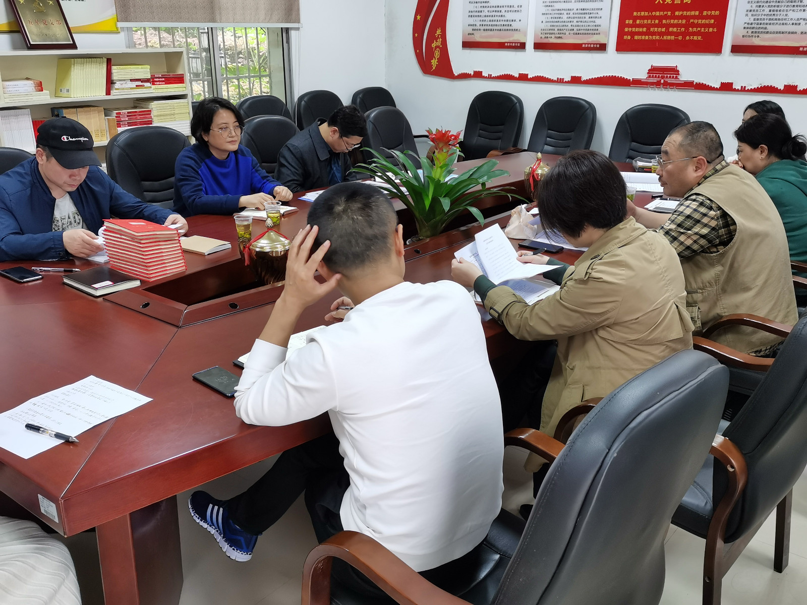 4b79e62fa3b84b9be6187c93592d237