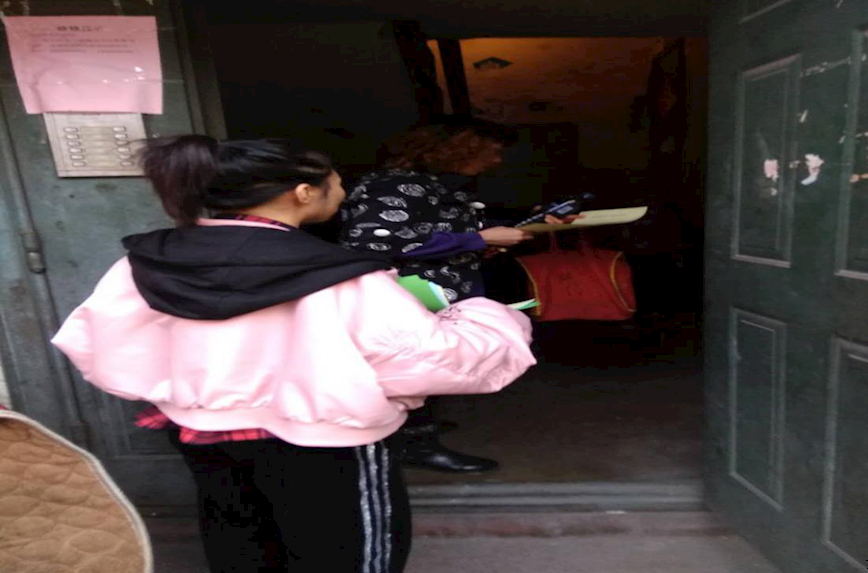 东南街道迎翠街社区开展反邪教宣传排查工作 东南街道迎翠街社区开展反邪教宣传排查工作.png