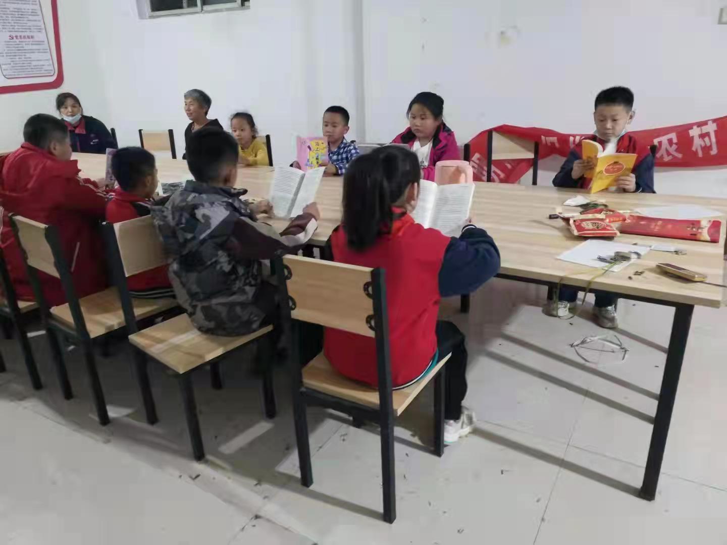 王黄成 (1).jpg