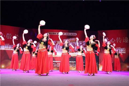 屺亭街道迎春文化惠民文艺演出走进敬老院
