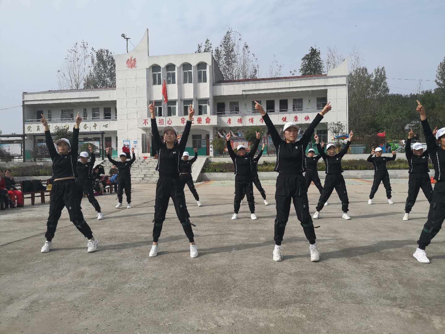 微信图片_20210112092703 微信图片_20210112092703