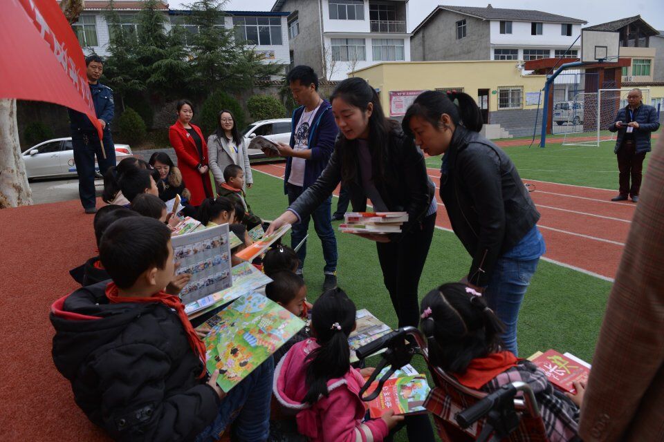 4 4.jpg?v=1765852978575