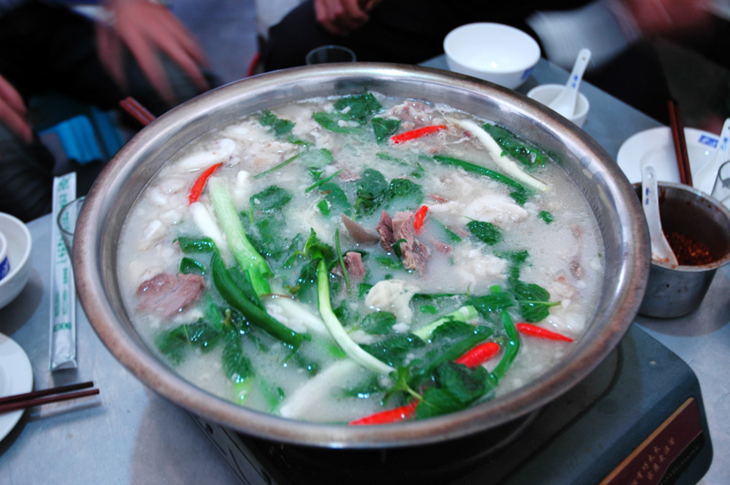 泸西羊汤锅 泸西羊汤锅.jpg