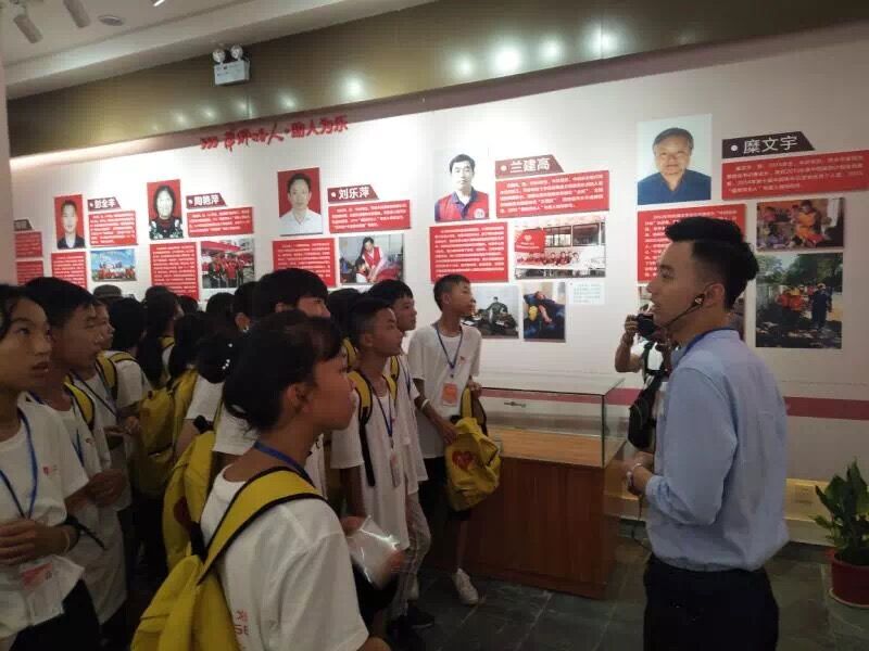 2018年7月17日萍乡市灯塔计划公益发展中心青少年快乐夏令营走进萍乡博物馆2 2018年7月17日萍乡市灯塔计划公益发展中心青少年快乐夏令营走进萍乡博物馆2.jpg