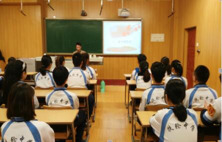 20180418143706_7on1glw5y5