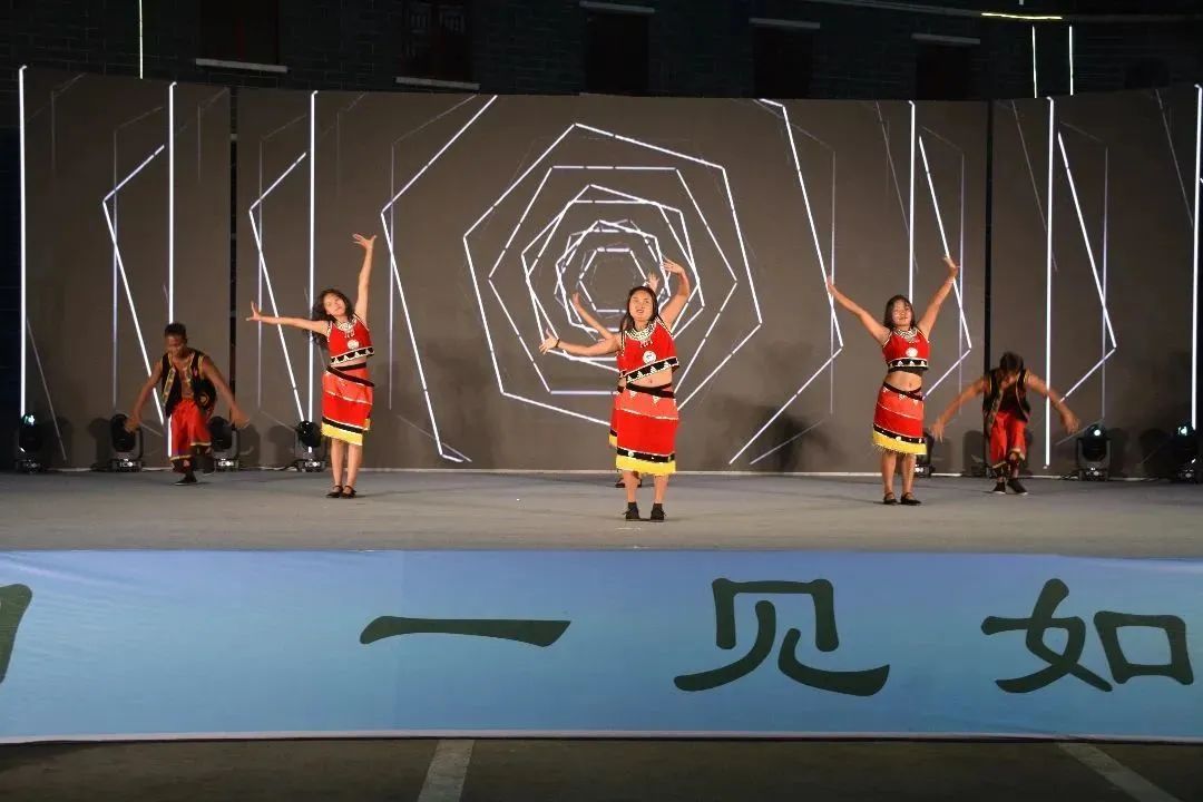 464fe22ad6bf532c70ce31572ab423ba 464fe22ad6bf532c70ce31572ab423ba.jpg