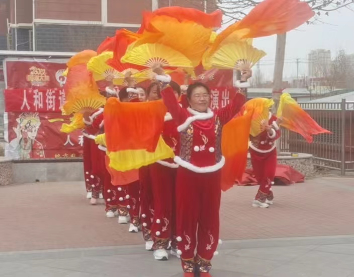 高唐县人和街道“我们的中国梦 文化进万家”“一村一年一场戏”暨“有爱共舞，情暖元旦”文艺演出