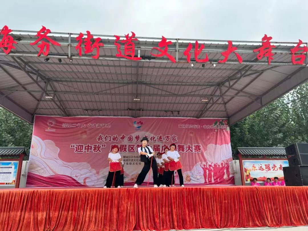 1940026221 1940026221.jpg