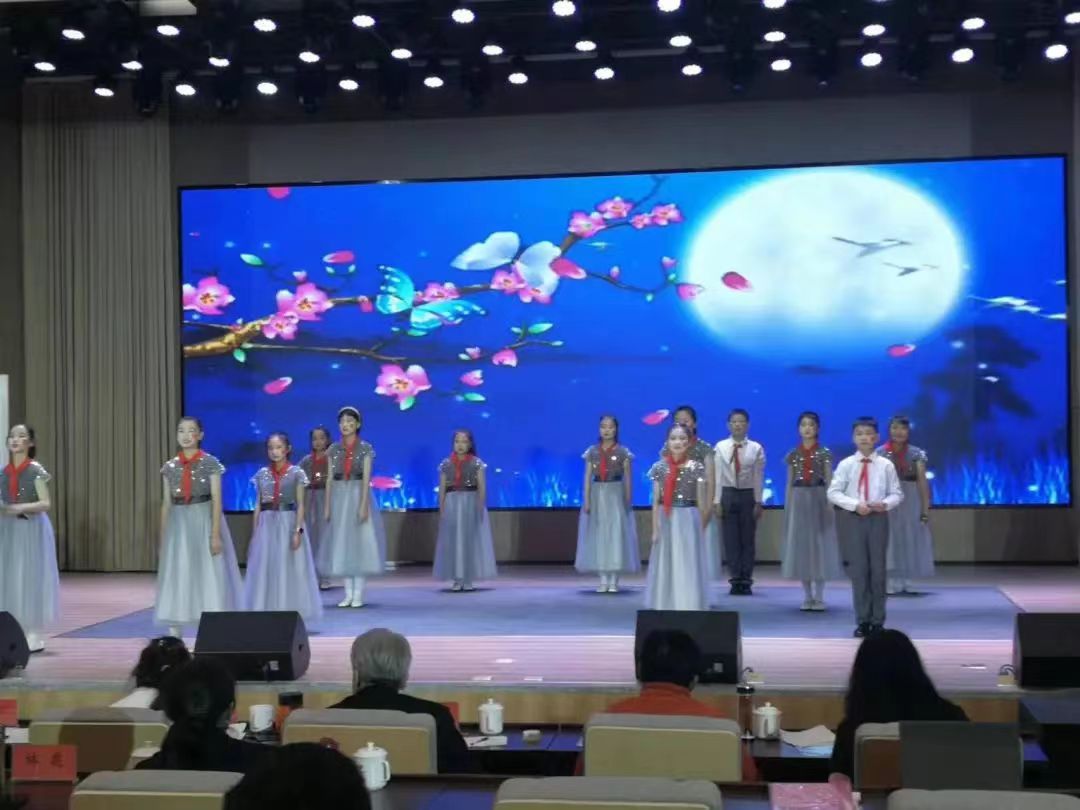 318443401 318443401.jpg