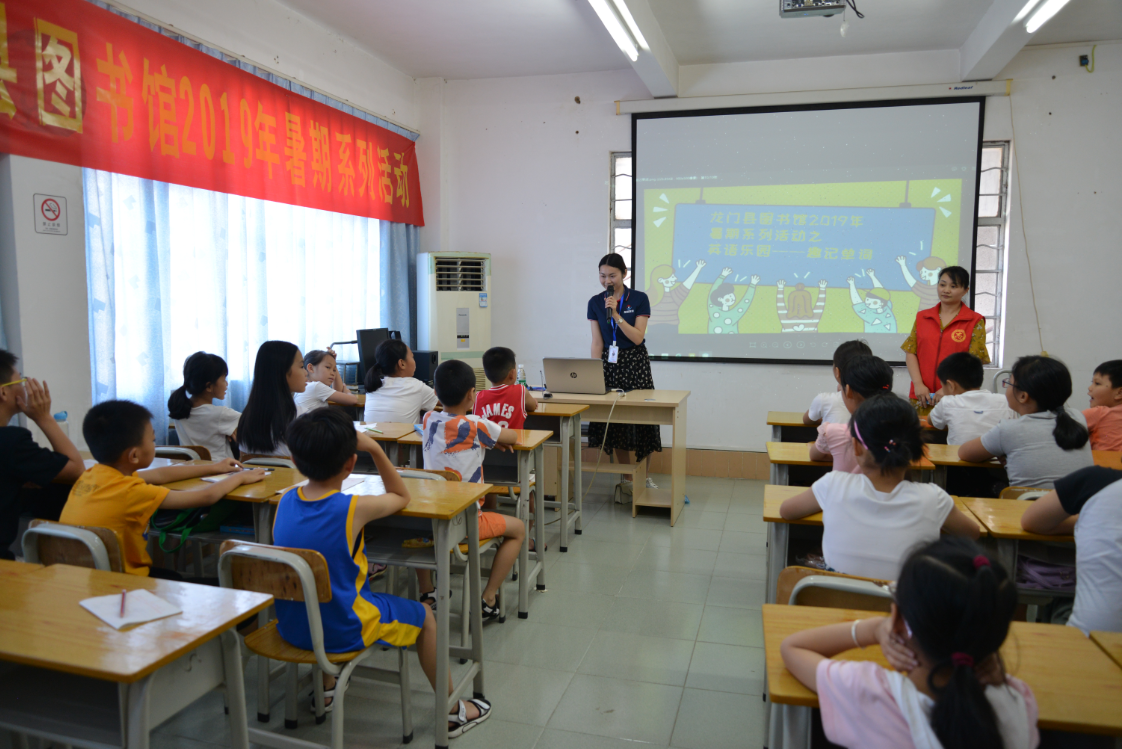 1563329702(2) 1563329702(2)