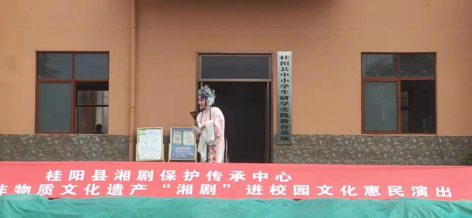 55cb8ba4985bab3f496593c1ea05ed7