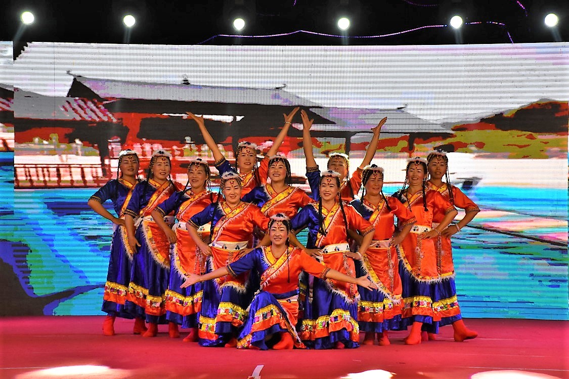 平湖乡胡家河《草原祝酒歌》