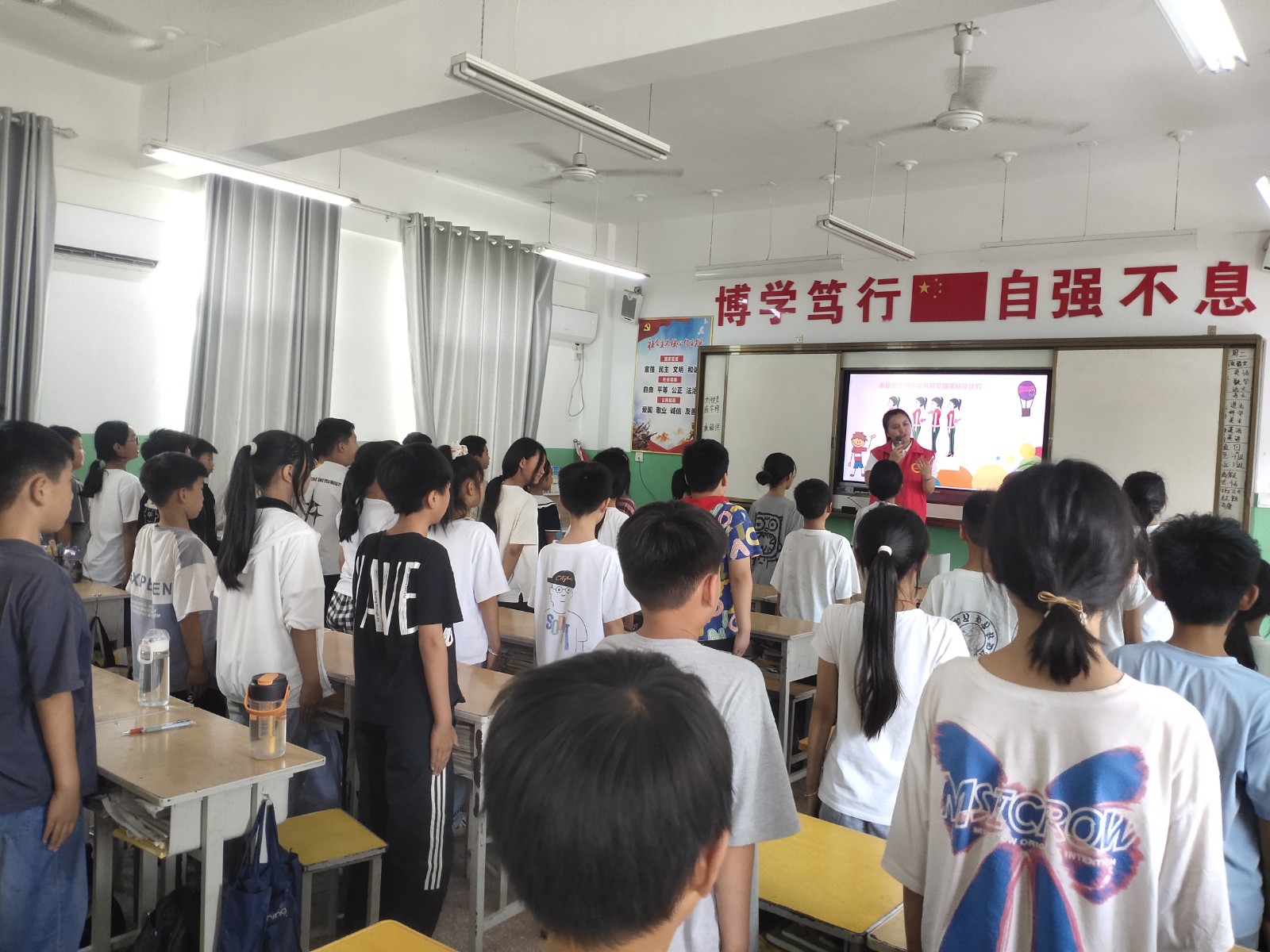 355e29f480bcca1341115456f5b8d48