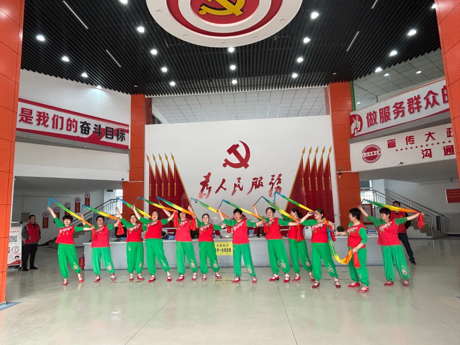 4.9徐宋社区广场舞培训 (3)