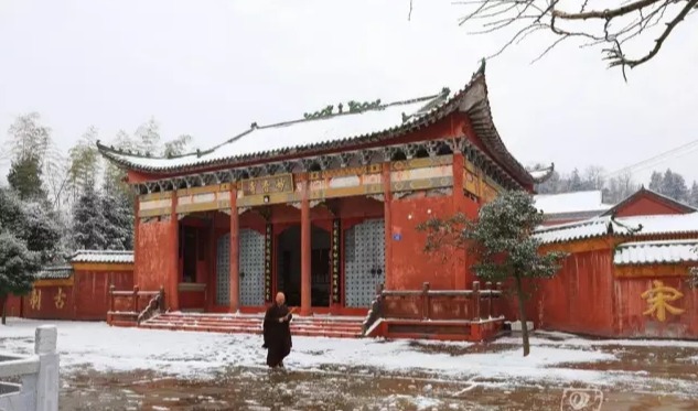 102078294_1612082351 102078294_1612082351.jpg