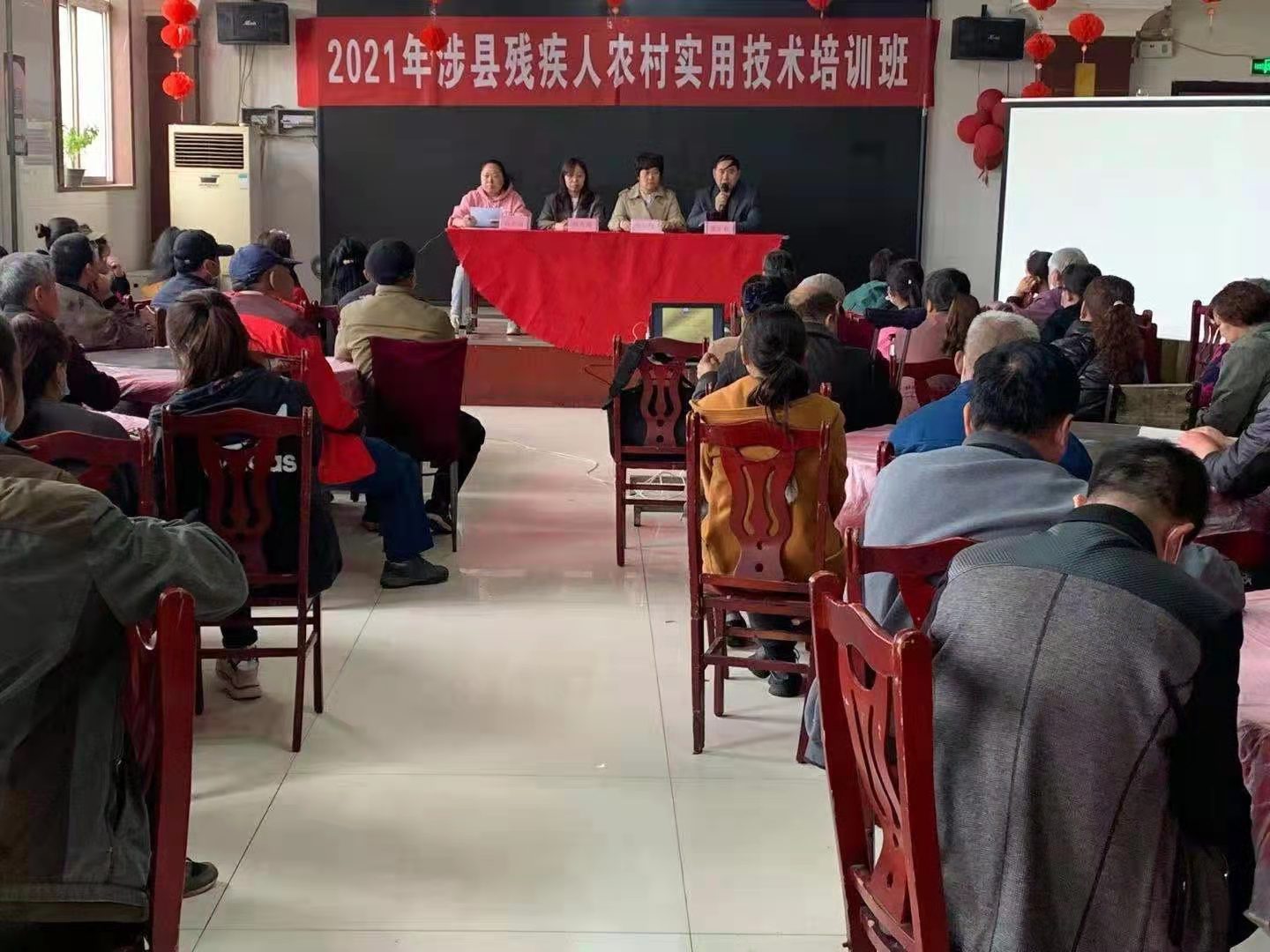 27558bcfb18c4d83a17a13812e43496