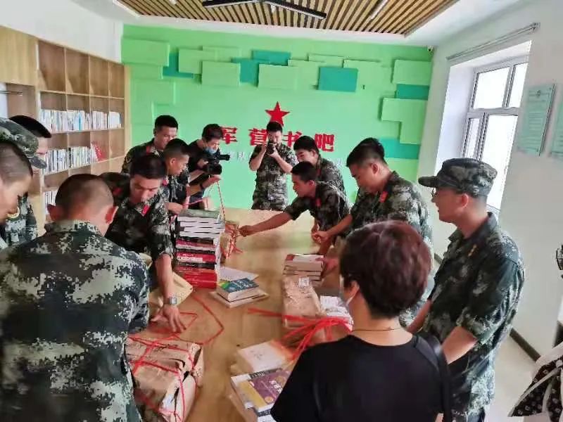 情系军营,你看书我买单---望奎县图书馆“结对子、种文化”图书漂流活动2