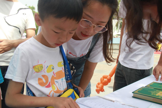 1信息80 彭州市图书馆举行“书香端午·阅动六一”全民阅读特别活动1326.png?v=1749296644425