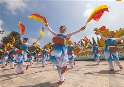 2052752282 2052752282.jpg