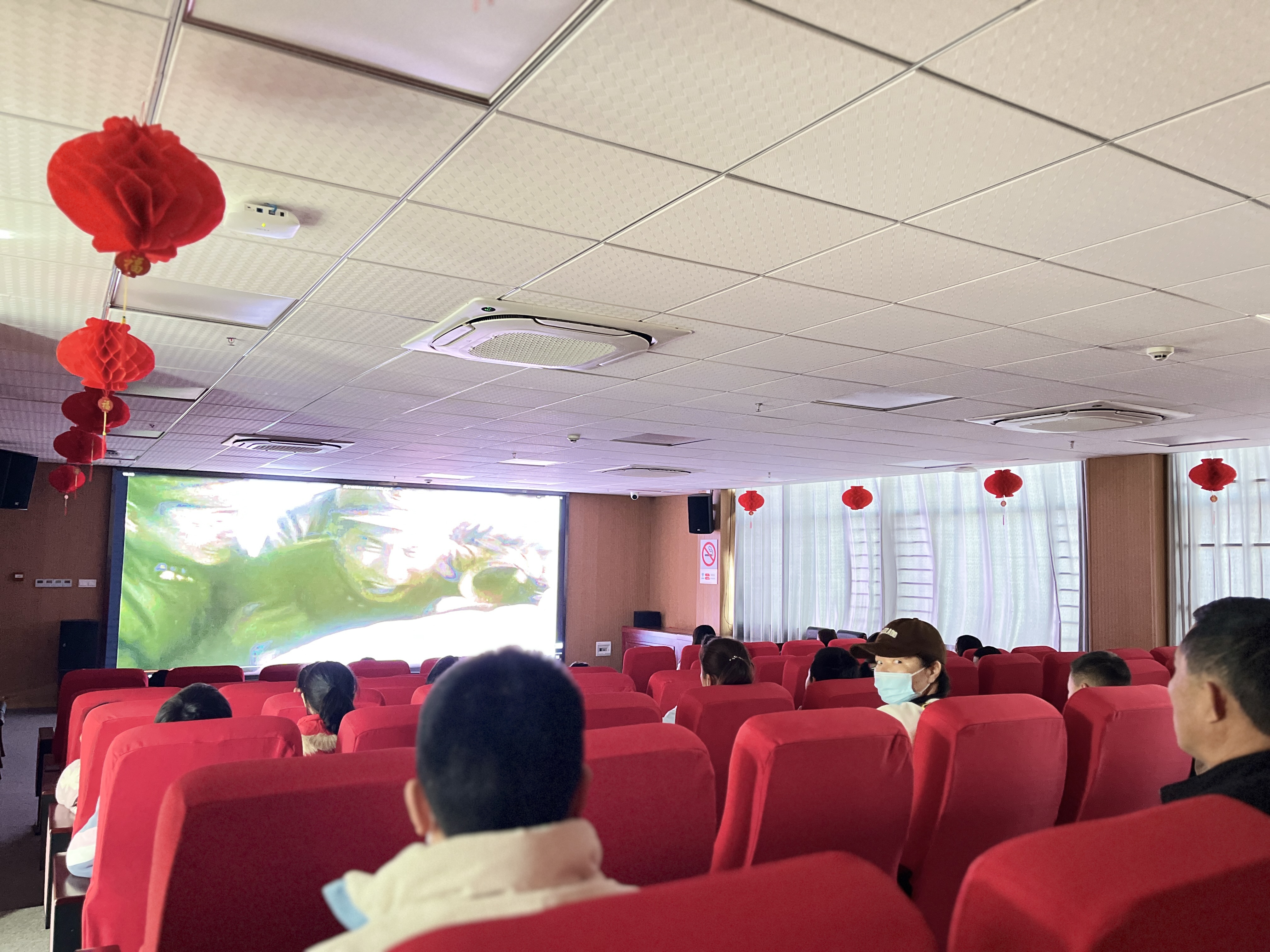 《离开雷锋的日子》电影 《离开雷锋的日子》电影.jpg?v=1762631223339