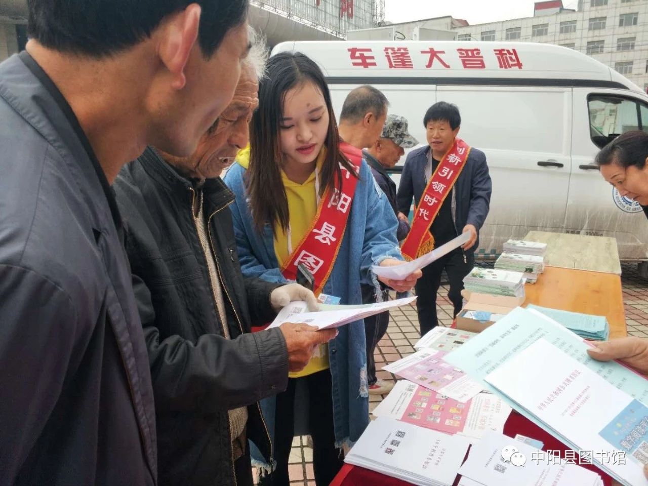 2 2.jpg?v=1764877709383