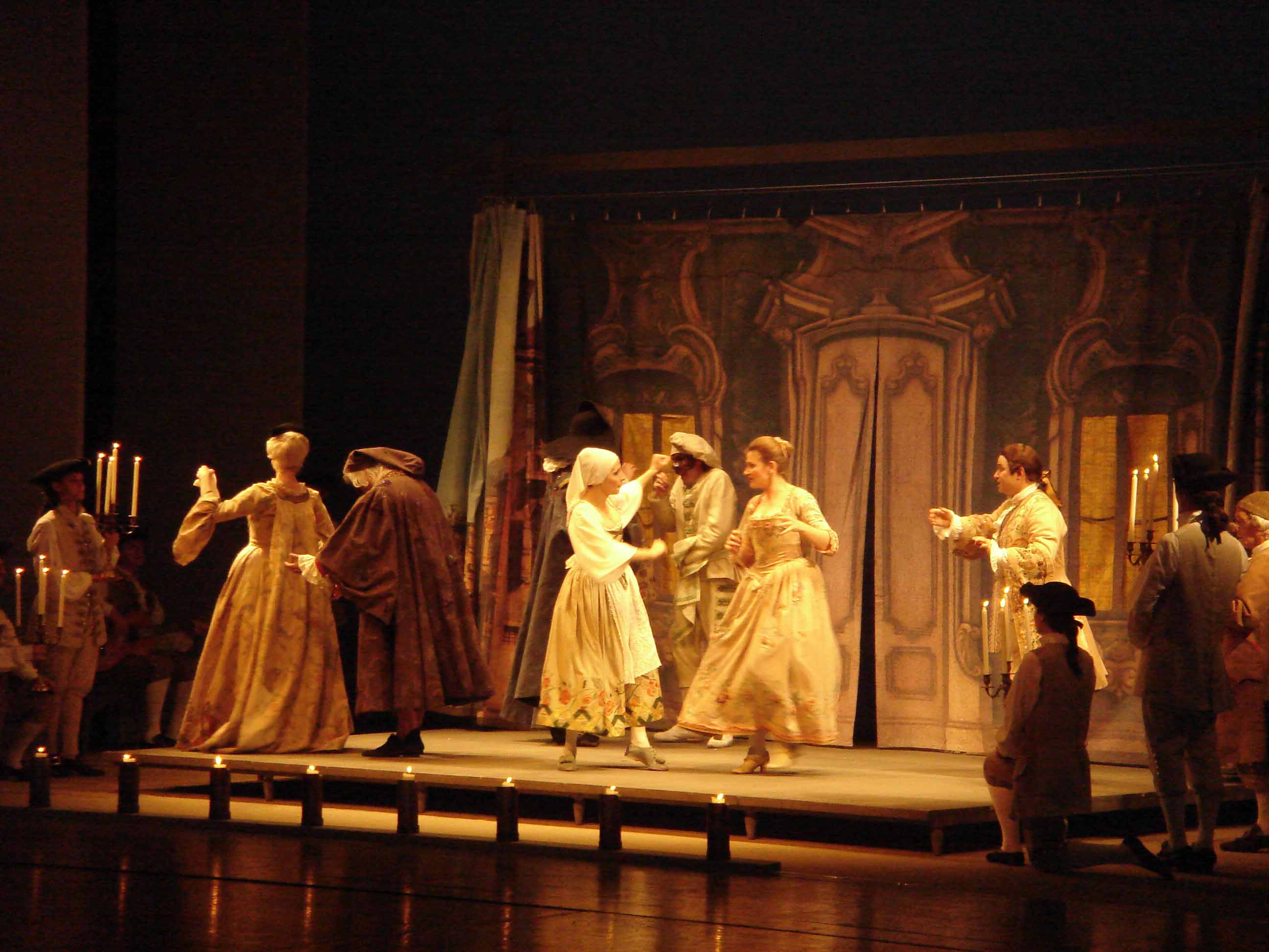 5_4_1 哥尔多尼.jpg