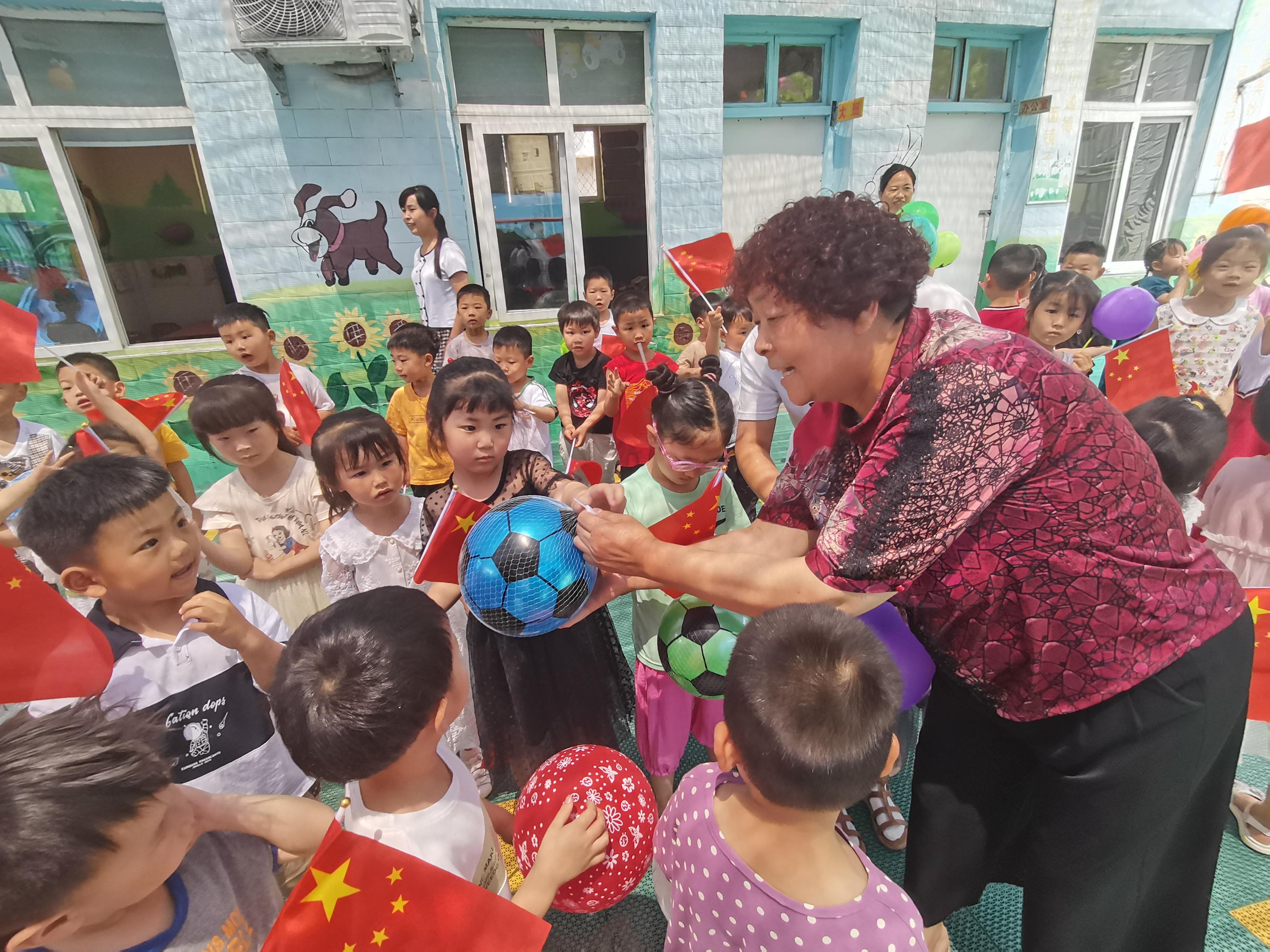 “童心向党学党史， 红色传承恰少年”庆六一主题活动