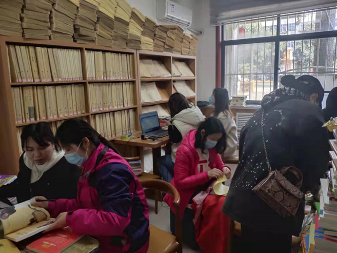 efc811c63db4854a919cce0b1ee1429_副本