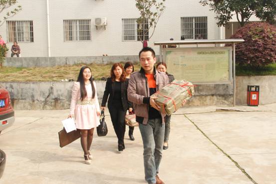 2014041051666313 2014041051666313.jpg?v=1764816145811