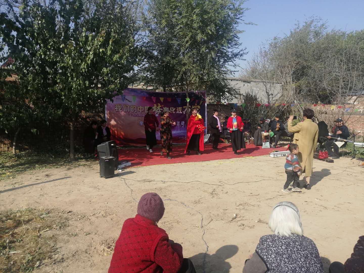 56136c63af1945de93383bdf1c39ebd